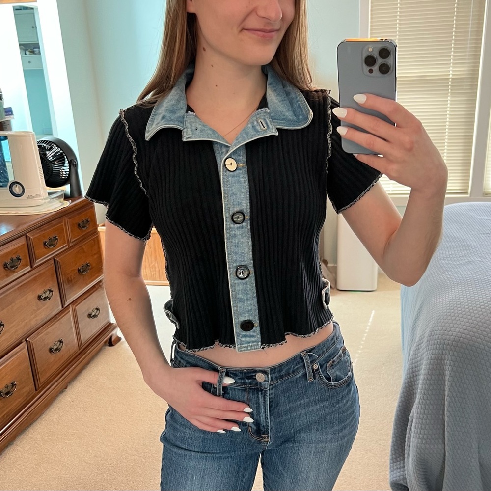Denim and black colorblock short sleeve
